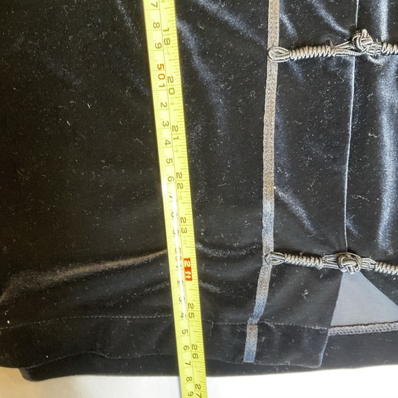 Units Woman Black Velvet Jacket‎ Frog Close Mandarin Collar Size 1X - Picture 5 of 8